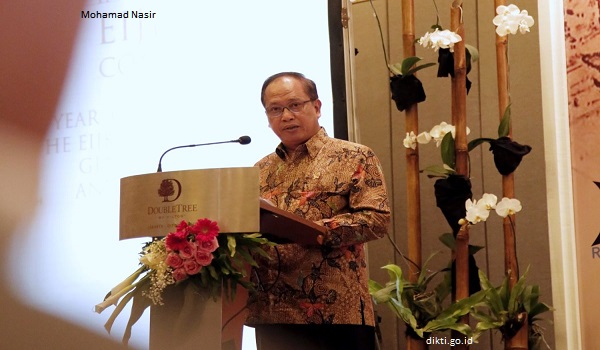 Jangan Asyik Mengajar, Dosen Harus Lakukan Tri Dharma Perguruan Tinggi